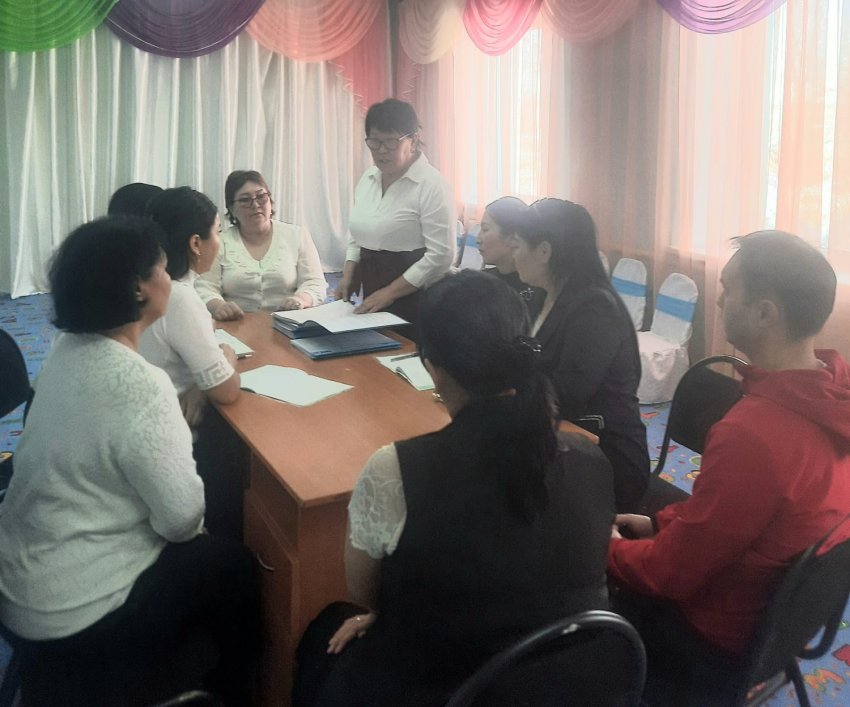 Педагогтерге түсіндіру жұмыстары жүргізілді